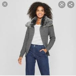 ⚠️3 for 30!! Knit Sweater with Fur Collar